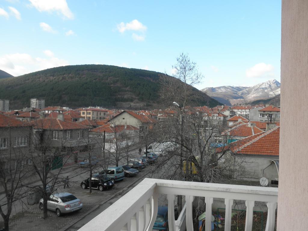 Hotel Atlantic Sliven ภายนอก รูปภาพ