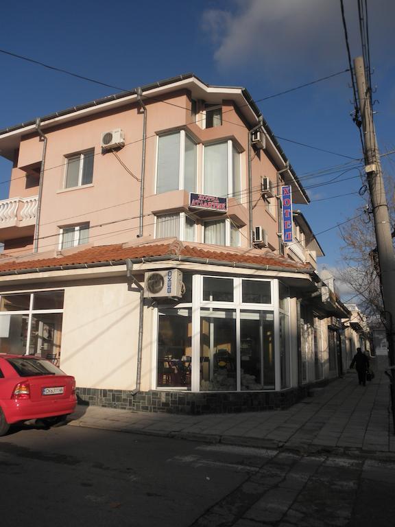 Hotel Atlantic Sliven ภายนอก รูปภาพ